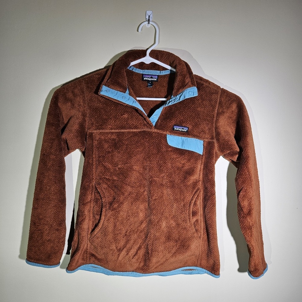 Patagonia Brown Fleece Pullover with Light Blue Trim